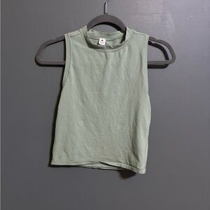 Yogalicious pastel green airlite cropped tank size small